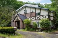 Spa Pension Mary King's Hotels in Tenei