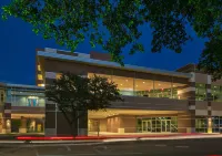 Hyatt Regency Austin Các khách sạn gần Sân bay quốc tế Austin Bergstrom