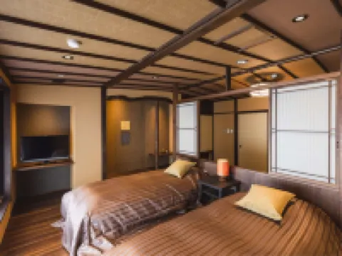 Tsuta Onsen Ryokan