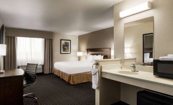 Travelodge by Wyndham Dexter