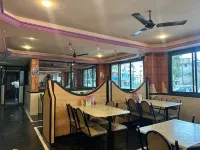 Hotel Dhruv Palace - Mountain view