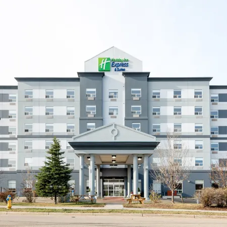 Holiday Inn Express & Suites EDMONTON SOUTH by IHG