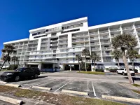 Gulf Shores Surf & Racquet Club Hotels near The Pines Park Public Boat Launch