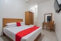 RedDoorz Syariah Plus @ Perintis Guesthouse Tasikmalaya Hotels in Cihideung