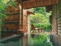 Kominakayado Loof Seinoie