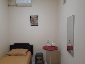 Kost Carmelia Baranangsiang Bogor Syariah