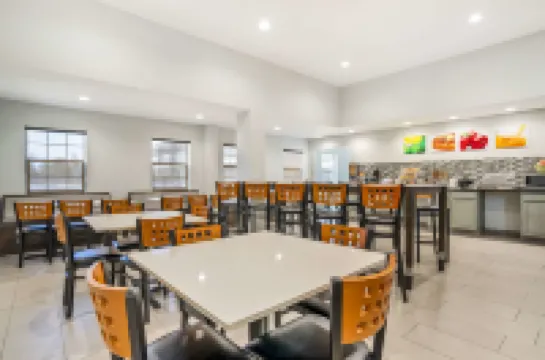 Quality Inn & Conference Center Panama City