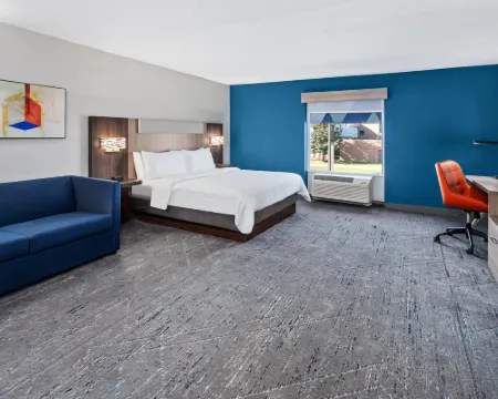 Holiday Inn Express & Suites CHICAGO-ALGONQUIN by IHG Hotels in Algonquin