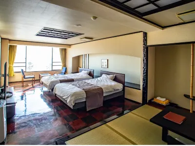 Utsumionsen Ichizu Hotel in zona Utsumi Railway Station