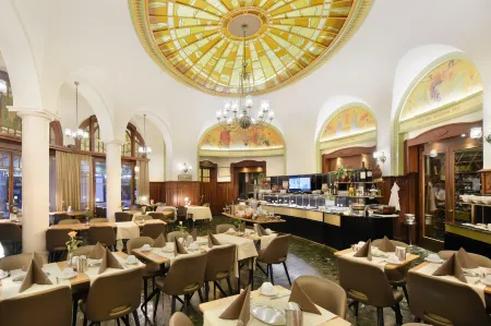 Astra Vevey Hotel & Restaurant Отели рядом с достопримечательностью «The Fork - Alimentarium»