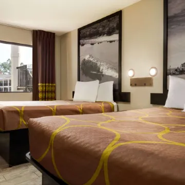 Super 8 by Wyndham Ocean Springs Biloxi