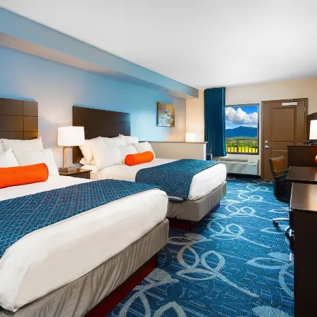 Country Cascades Waterpark Resort
