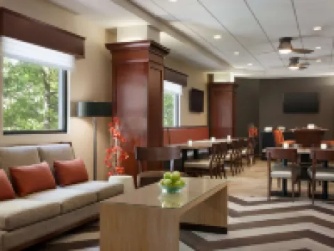 Hilton Arlington Hotels in Arlington