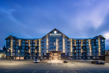 Sandman Signature St. John's Hotel Отели рядом с достопримечательностью «Мемориал Юниверсити оф Ньюфаундленд»