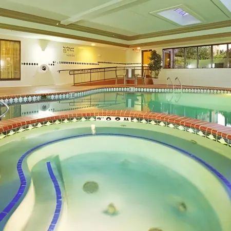 Country Inn & Suites by Radisson, Tyler University Area