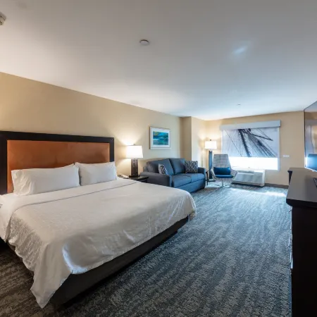 Holiday Inn Express & Suites Riverport Richmond by IHG