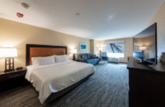 Holiday Inn Express & Suites Riverport Richmond by IHG