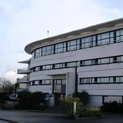 阿爾迪卡拉羅歇爾飯店 拉羅切利機場附近的飯店