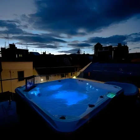 Jupiter Luxury Hotel