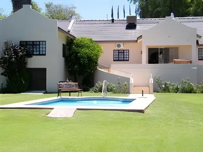 Moonriver Guesthouse Hotel di 