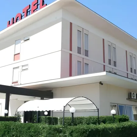 Hotel IL Parco - Parking Free & Restaurant - Hotel