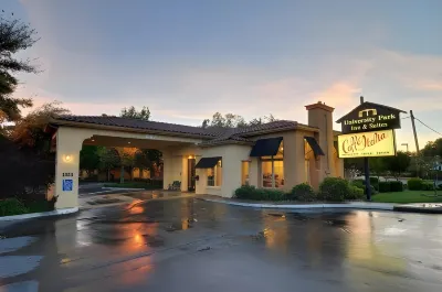 University Park Inn & Suites