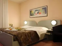 B&B HOTEL Treviso Al Fogher Chiesa dei Santi Gervasio e Protasio 주변 호텔