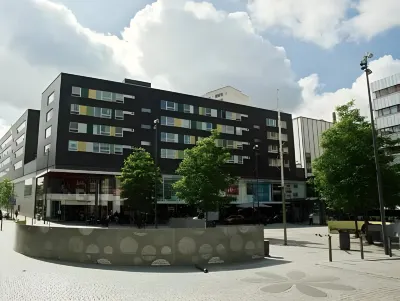 Liljeholmens Stadshotell Hotels near Fuängens kemtvätt, skrädderi, skor och nyckel service