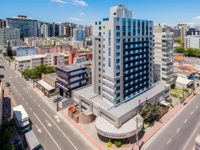 Blue Tree Premium Florianópolis Các khách sạn gần Escape One