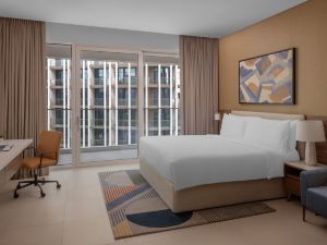 Staybridge Suites Dubai Business Bay