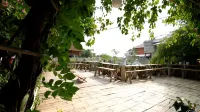 Homestay Minh Ngoc Hotels near 7 - 5 Square