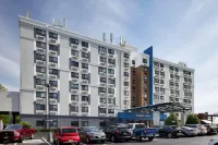Hampton Inn by Hilton Newark Airport Hotels near Newark Liberty Intl. Airport Airport