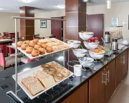 Comfort Suites - breakfast