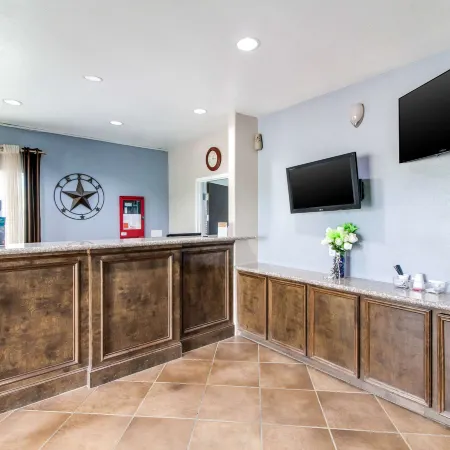 Rodeway Inn & Suites Port Arthur - Groves
