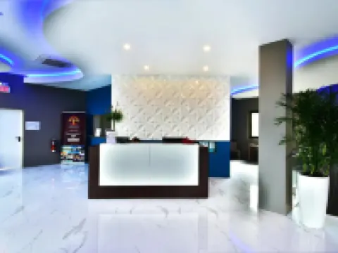 Adonis Cupecoy Hotéis em Lowlands