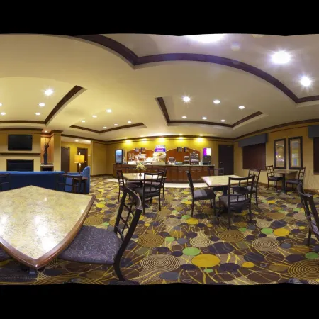 Holiday Inn Express & Suites DUBUQUE-WEST by IHG