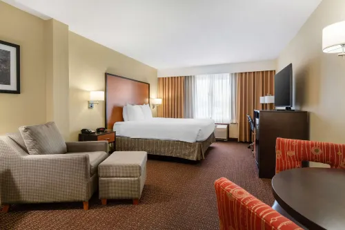 Best Western Plus Cascade Inn  Suites