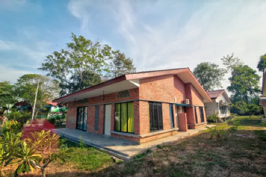 Langkawi Rouhi Retreats by uBook Отели рядом с достопримечательностью «Блэк- Сэнд- Бич»