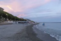 Serafina Beach - Beach Front House - Happy Rentals