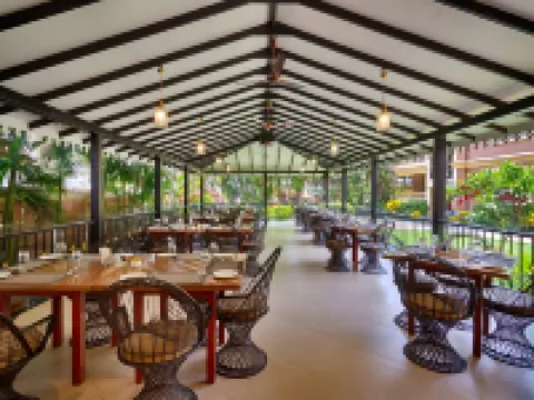 De Mandarin Beach Resort Suites & Villas, Candolim Hotels in Candolim