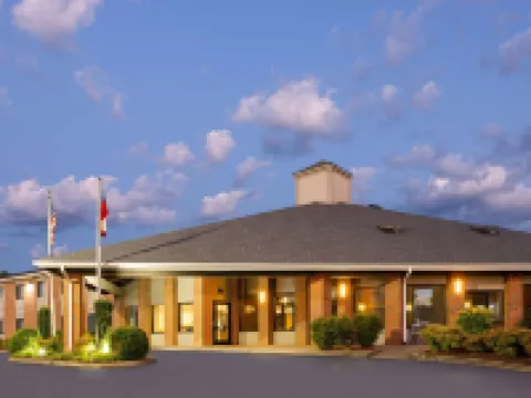 Baymont by Wyndham LaGrange Hotels in La Grange