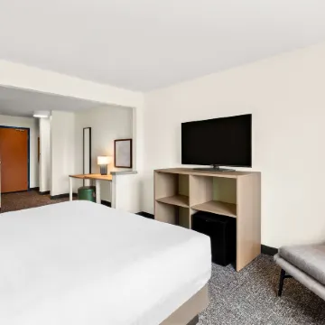 Spark by Hilton Springfield Southwest