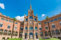 Hostal Athenas Hotels near Badalona Beach