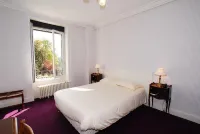The Originals Boutique Hôtel Terminus Bourg-en-Bresse Gare Hotel di Bourg-en-Bresse