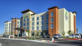 Holiday Inn Express & Suites RIDGECREST - CHINA LAKE by IHG