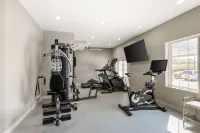 Best Western Plus des Moines West Inn  Suites - Gym