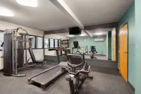 Super 8 by Wyndham Columbus - spa