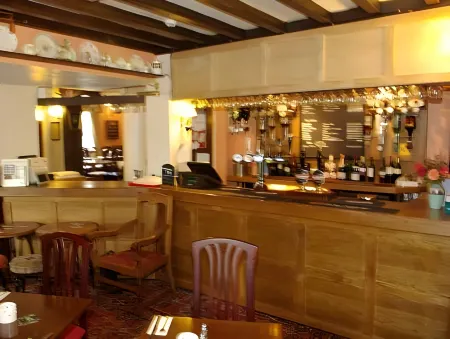 The Bulls Head Отели в г. Тикнолл