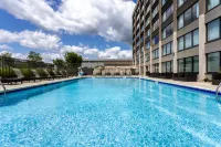 Holiday Inn Express & Suites FT. WASHINGTON - PHILADELPHIA by IHG - parking