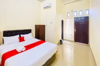 RedDoorz @ Shine Guest House Tebing Tinggi